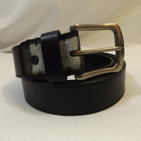 levi's black leather belt
